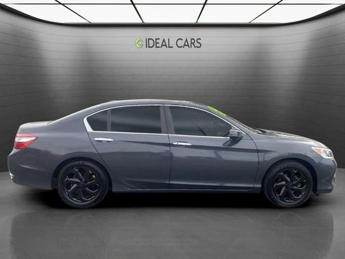 Lunar Silver Metallic 2017 Honda Accord EX-L
