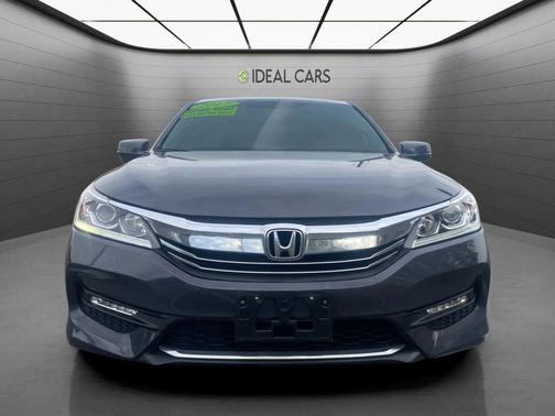 Lunar Silver Metallic 2017 Honda Accord EX-L
