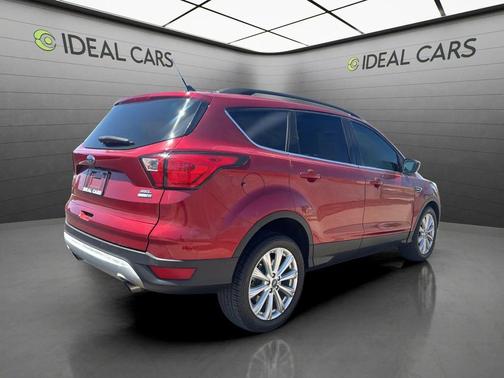 Ruby Red Metallic Tinted Clearcoat 2019 Ford Escape SEL
