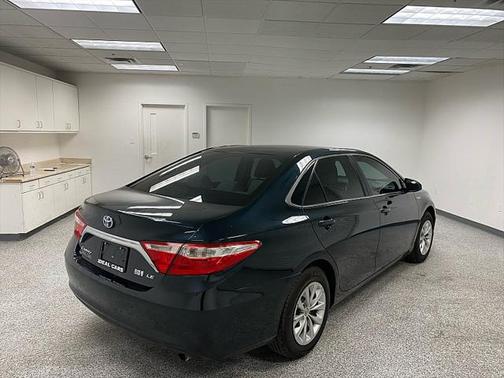 2015 Toyota Camry Hybrid LE