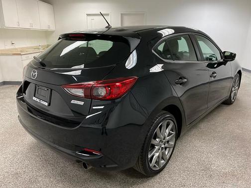 2018 Mazda Mazda3 Touring