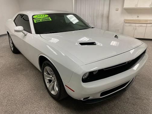 2021 Dodge Challenger SXT