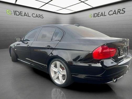 Black Sapphire Metallic 2010 BMW 335 4dr Sdn 335i RWD South Africa
