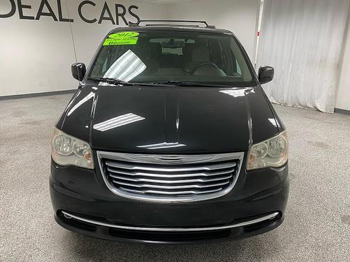 2012 Chrysler Town & Country Touring