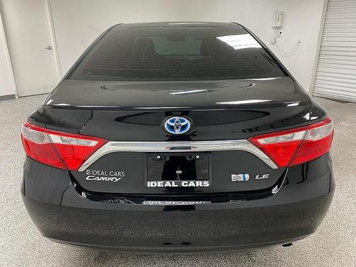 2017 Toyota Camry Hybrid LE