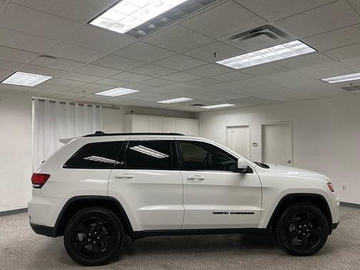 2019 Jeep Grand Cherokee Upland