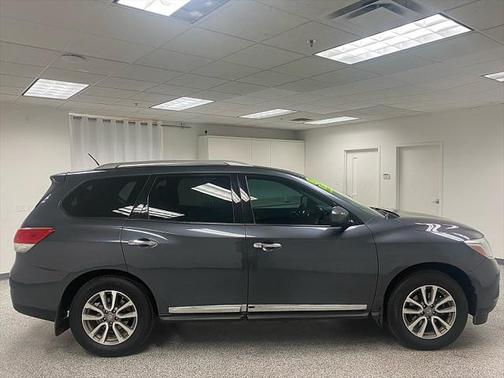 2013 Nissan Pathfinder SL