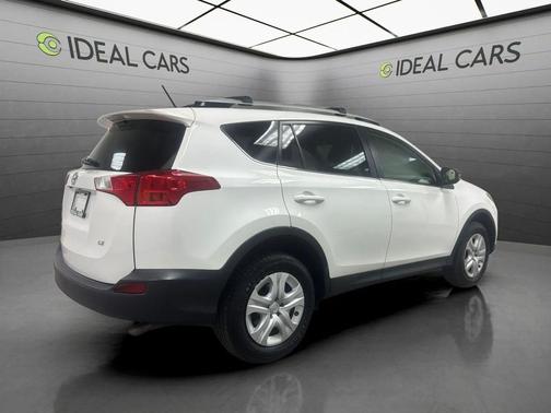 Blizzard Pearl 2013 Toyota RAV4 LE