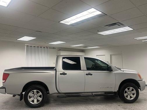 2008 Nissan Titan XE Crew Cab