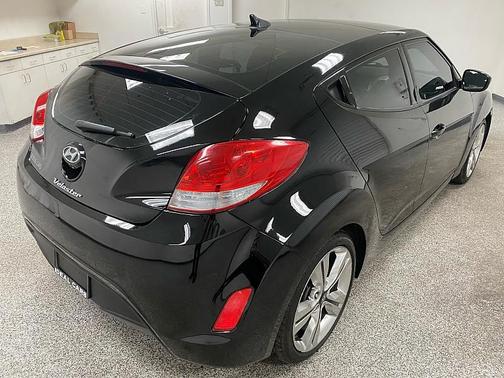 2016 Hyundai Veloster Base