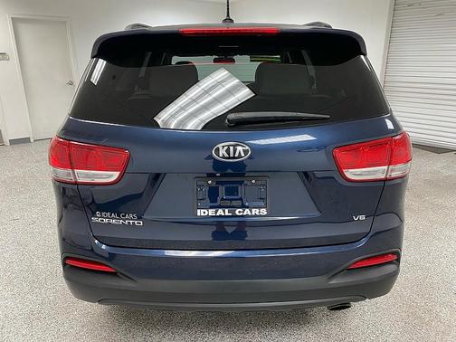 2018 Kia Sorento LX