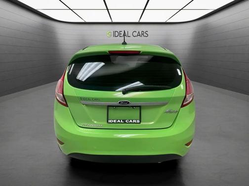 Green Envy Metallic Tricoat 2014 Ford Fiesta Titanium