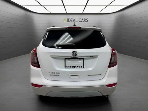 White Frost Tricoat 2018 Buick Encore Preferred