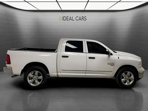 Bright White Clearcoat 2022 RAM 1500 Tradesman