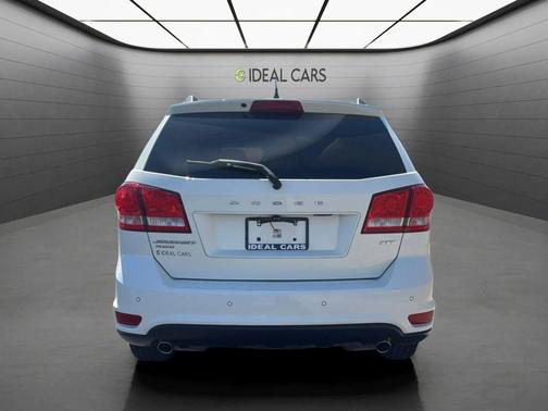 White 2014 Dodge Journey SXT