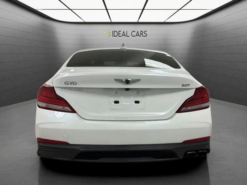 Uyuni White 2020 Genesis G70 2.0T RWD