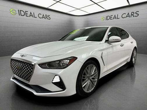 Uyuni White 2020 Genesis G70 2.0T RWD