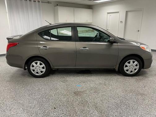 2013 Nissan Versa 1.6 S