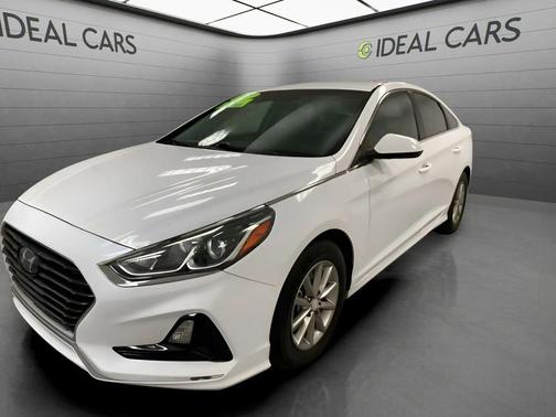 Quartz White Pearl 2019 Hyundai SONATA SE