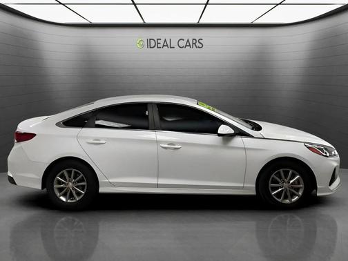 Quartz White Pearl 2019 Hyundai SONATA SE