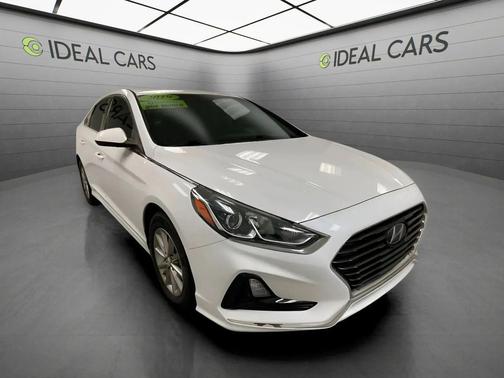 Quartz White Pearl 2019 Hyundai SONATA SE