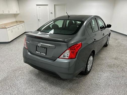 2018 Nissan Versa 1.6 S+