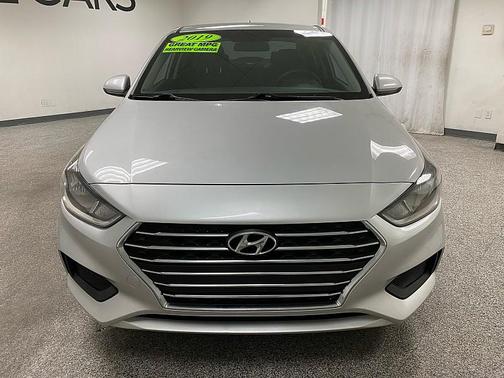 2019 Hyundai Accent SE