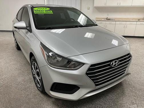 2019 Hyundai Accent SE