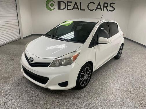 2012 Toyota Yaris LE