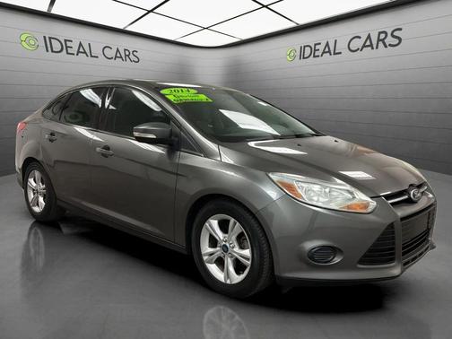 Sterling Gray Metallic 2014 Ford Focus SE