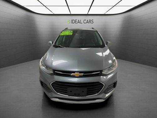 Gray 2019 Chevrolet Trax LT