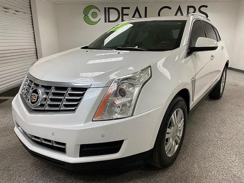 DIAMOND WHITE 2016 Cadillac SRX Luxury Collection
