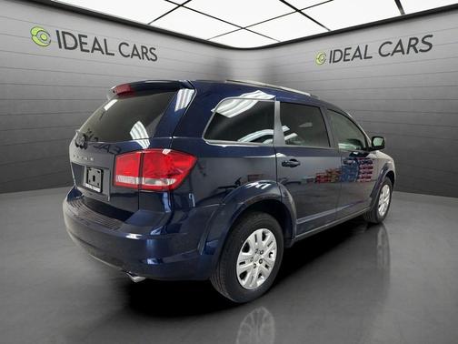 Contusion Blue Pearlcoat 2018 Dodge Journey SE