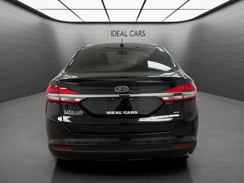 Shadow Black 2018 Ford Fusion SE