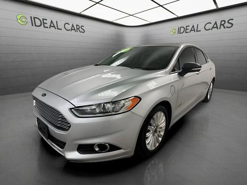 Ingot Silver Metallic 2013 Ford Fusion Energi SE Luxury