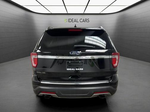 Shadow Black 2018 Ford Explorer XLT