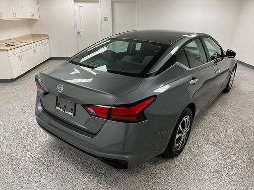 2022 Nissan Altima S FWD
