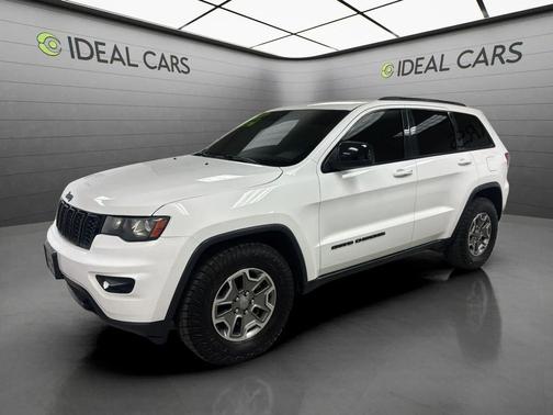 Bright White Clearcoat 2018 Jeep Grand Cherokee Upland