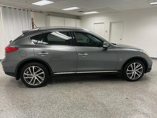 2017 INFINITI QX50 Base