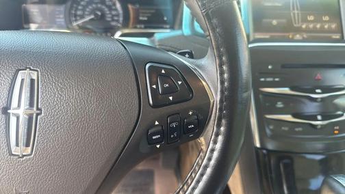 White Platinum Metallic Tri-Coat 2014 Lincoln MKS Base