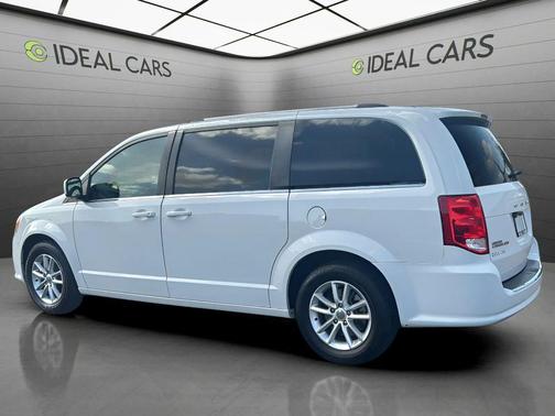 White Knuckle Clearcoat 2019 Dodge Grand Caravan SXT