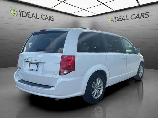 White Knuckle Clearcoat 2019 Dodge Grand Caravan SXT