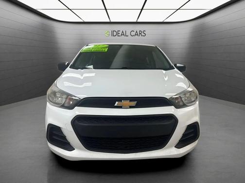 Summit White 2017 Chevrolet Spark LS