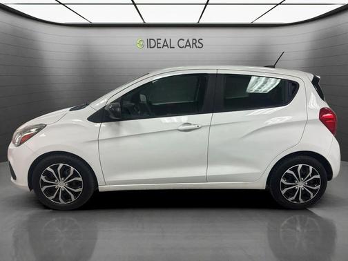Summit White 2017 Chevrolet Spark LS