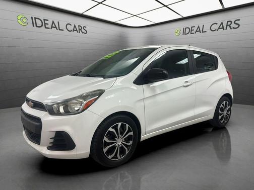 Summit White 2017 Chevrolet Spark LS