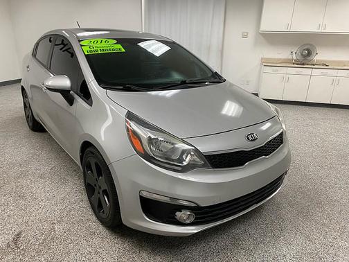 2016 Kia Rio SX