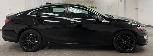Mosaic Black Metallic 2020 Chevrolet Malibu FWD LT