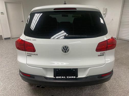 2018 Volkswagen Tiguan Limited 2.0T 4MOTION