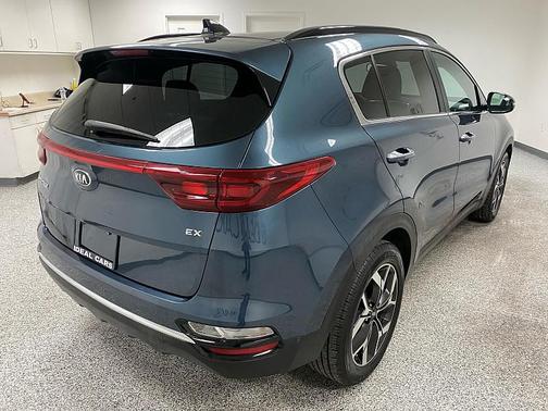 2022 Kia Sportage EX