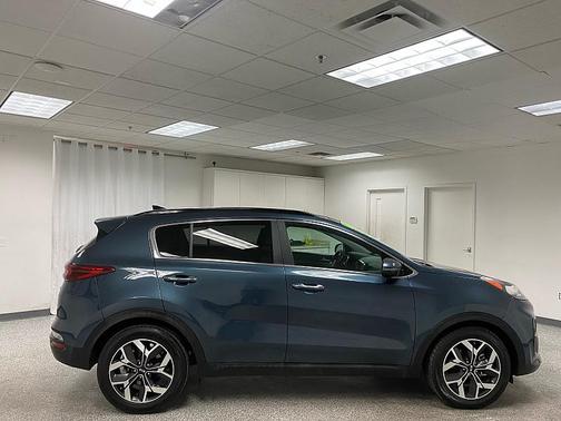2022 Kia Sportage EX